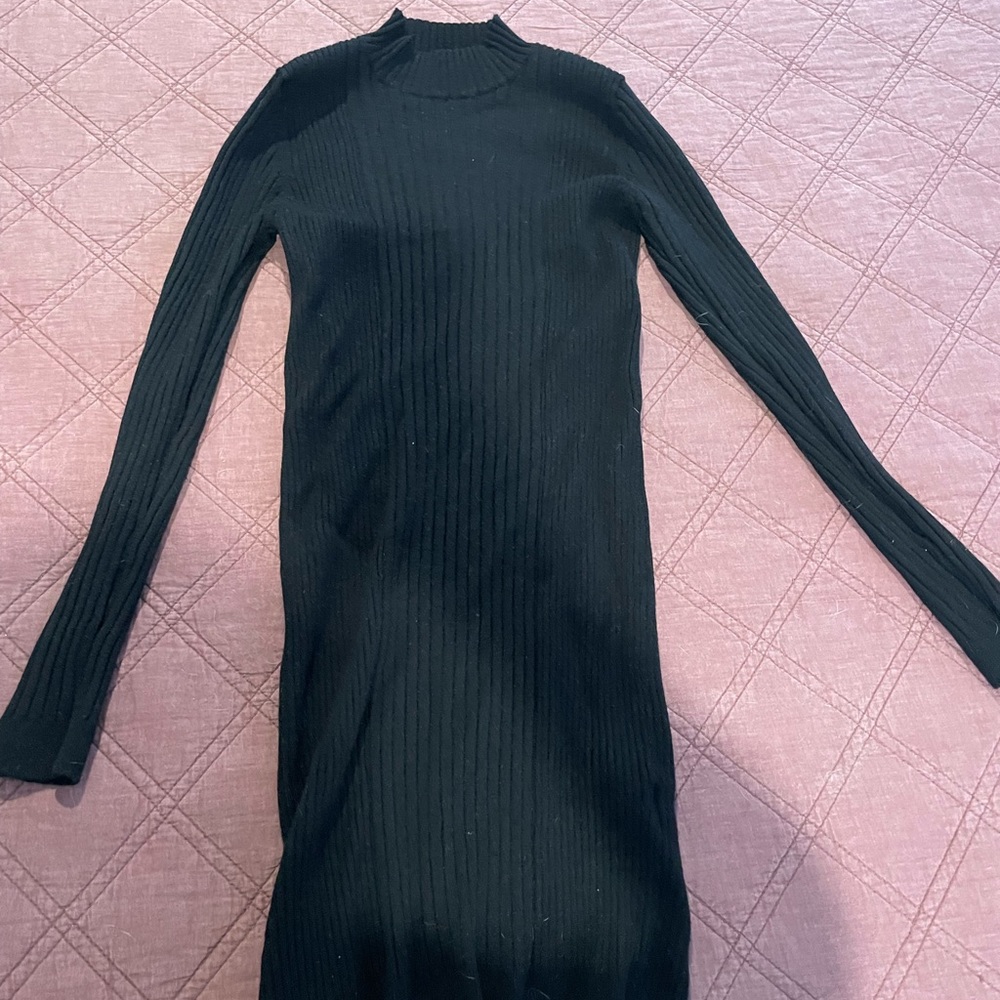 Forever 21 ribbed black dress. SIZE LARGE. WORN ONCE